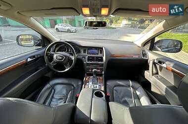 Внедорожник / Кроссовер Audi Q7 2014 в 