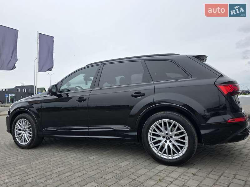 Внедорожник / Кроссовер Audi Q7 2020 в Луцке