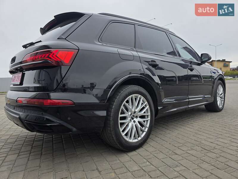 Внедорожник / Кроссовер Audi Q7 2020 в Луцке