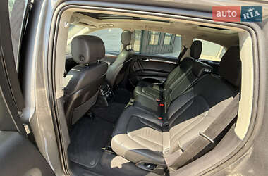 Внедорожник / Кроссовер Audi Q7 2012 в 