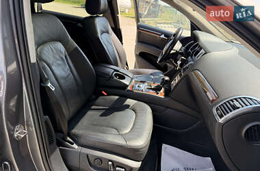 Внедорожник / Кроссовер Audi Q7 2012 в 