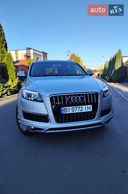 Позашляховик / Кросовер Audi Q7 2015 в 