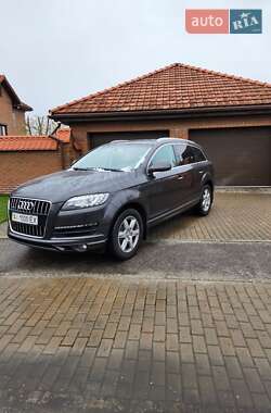 Позашляховик / Кросовер Audi Q7 2014 в Броварах