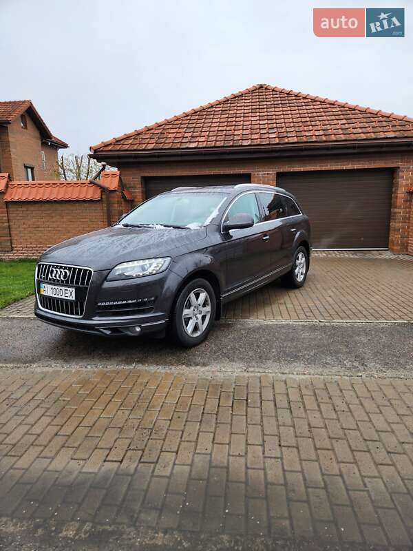 Внедорожник / Кроссовер Audi Q7 2014 в 