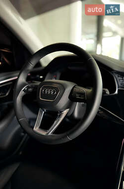 Внедорожник / Кроссовер Audi Q7 2022 в 