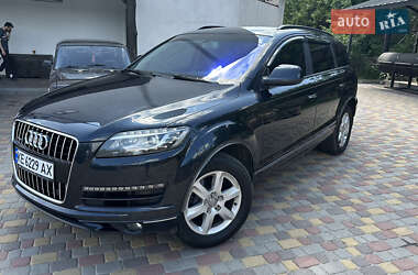 Позашляховик / Кросовер Audi Q7 2010 в 