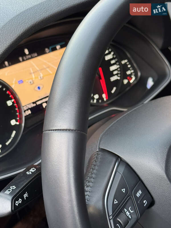 Позашляховик / Кросовер Audi Q7 2015 в Володимирі
