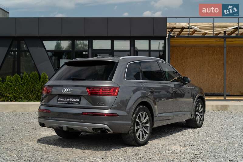 Внедорожник / Кроссовер Audi Q7 2017 в Черновцах