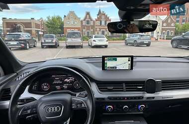 Внедорожник / Кроссовер Audi Q7 2016 в 