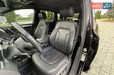 Внедорожник / Кроссовер Audi Q7 2014 в 