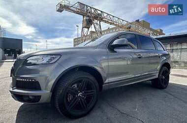 Внедорожник / Кроссовер Audi Q7 2015 в Киеве