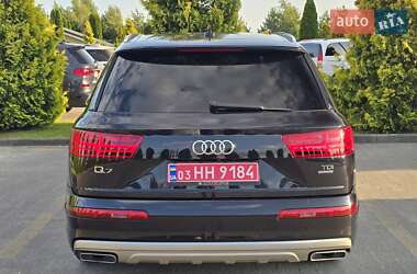 Внедорожник / Кроссовер Audi Q7 2018 в 