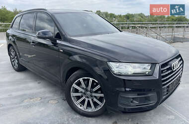 Внедорожник / Кроссовер Audi Q7 2019 в 