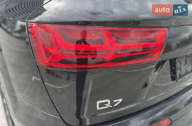Внедорожник / Кроссовер Audi Q7 2019 в 