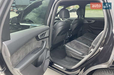 Внедорожник / Кроссовер Audi Q7 2019 в 