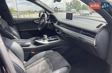 Внедорожник / Кроссовер Audi Q7 2019 в 