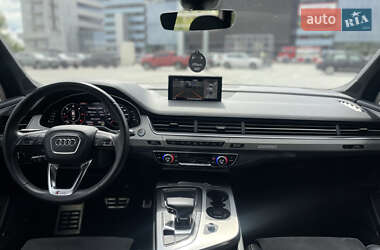 Внедорожник / Кроссовер Audi Q7 2019 в 
