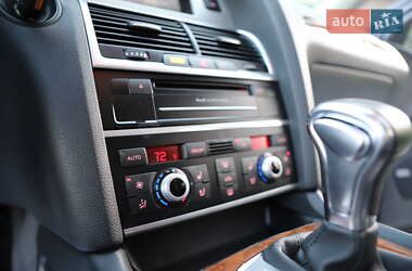 Внедорожник / Кроссовер Audi Q7 2014 в 