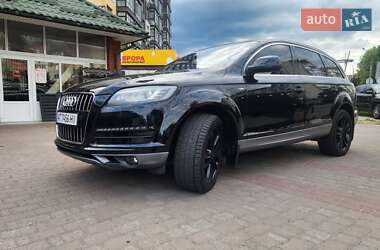 Позашляховик / Кросовер Audi Q7 2011 в 