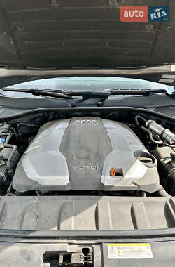 Внедорожник / Кроссовер Audi Q7 2012 в 