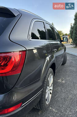 Внедорожник / Кроссовер Audi Q7 2013 в 