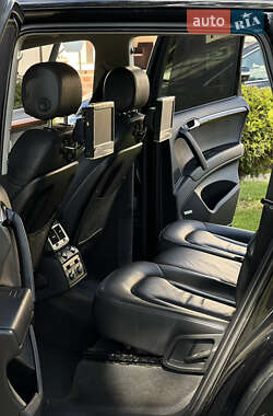 Внедорожник / Кроссовер Audi Q7 2012 в 