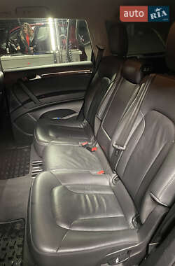Позашляховик / Кросовер Audi Q7 2014 в 