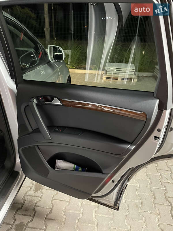 Внедорожник / Кроссовер Audi Q7 2014 в Ровно