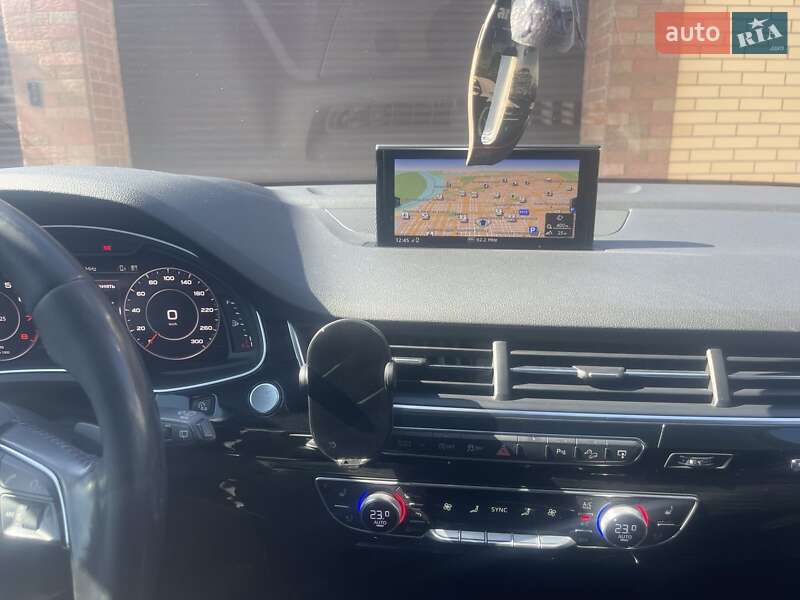 Позашляховик / Кросовер Audi Q7 2015 в Ізмаїлі