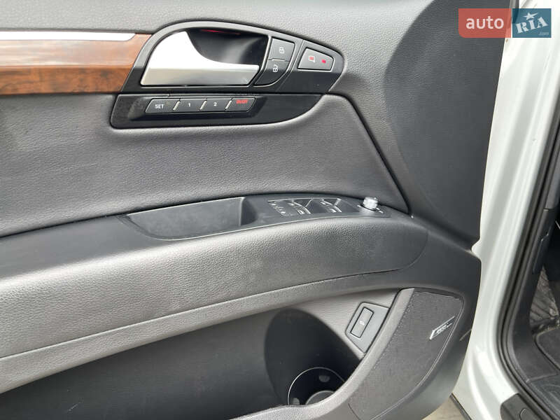 Внедорожник / Кроссовер Audi Q7 2013 в Полтаве