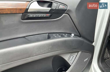 Позашляховик / Кросовер Audi Q7 2013 в 