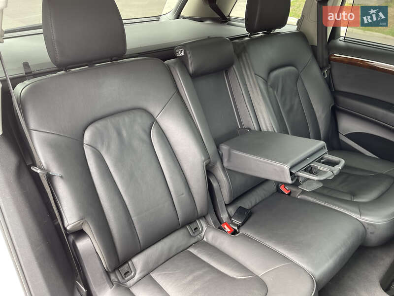 Внедорожник / Кроссовер Audi Q7 2013 в Полтаве