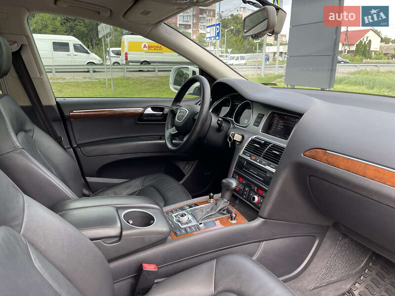 Внедорожник / Кроссовер Audi Q7 2013 в Полтаве