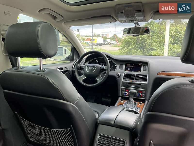 Внедорожник / Кроссовер Audi Q7 2013 в Полтаве