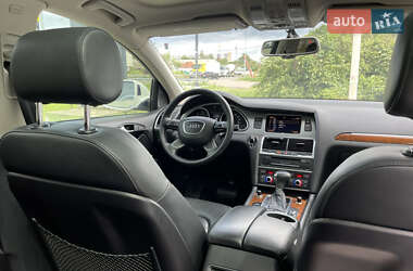 Позашляховик / Кросовер Audi Q7 2013 в 