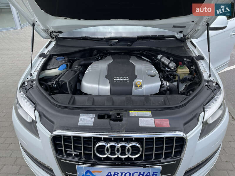 Внедорожник / Кроссовер Audi Q7 2013 в Полтаве