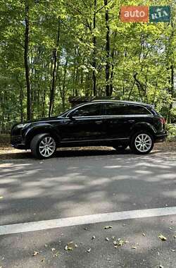 Внедорожник / Кроссовер Audi Q7 2015 в Киеве