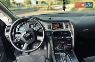 Внедорожник / Кроссовер Audi Q7 2009 в 