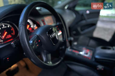 Внедорожник / Кроссовер Audi Q7 2009 в 