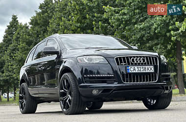 Позашляховик / Кросовер Audi Q7 2012 в 