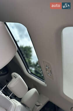 Позашляховик / Кросовер Audi Q7 2012 в 