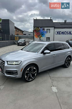 Внедорожник / Кроссовер Audi Q7 2019 в 