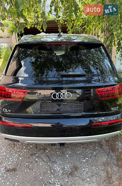 Внедорожник / Кроссовер Audi Q7 2017 в Харькове