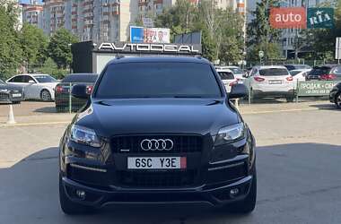 Внедорожник / Кроссовер Audi Q7 2014 в 