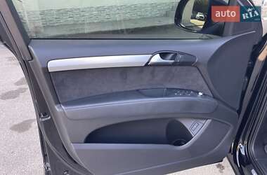 Внедорожник / Кроссовер Audi Q7 2014 в 