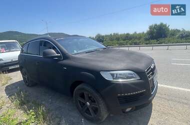 Позашляховик / Кросовер Audi Q7 2006 в 