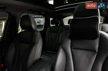 Внедорожник / Кроссовер Audi Q7 2017 в 