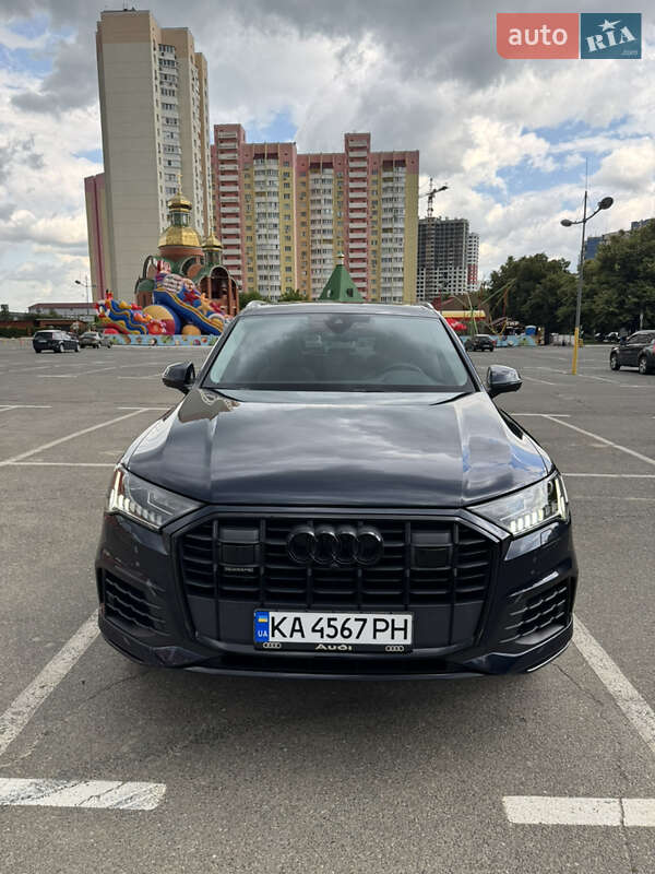 Позашляховик / Кросовер Audi Q7 2023 в Києві