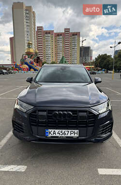 Внедорожник / Кроссовер Audi Q7 2023 в 