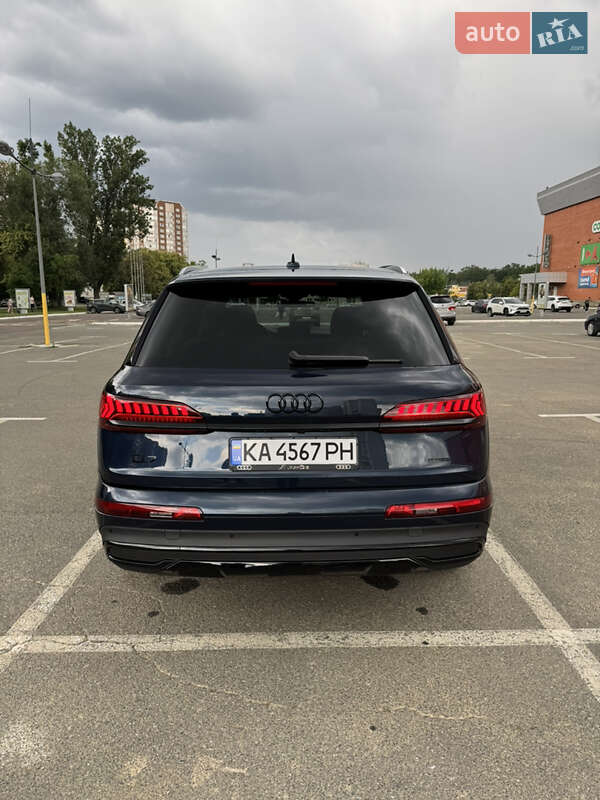 Позашляховик / Кросовер Audi Q7 2023 в Києві